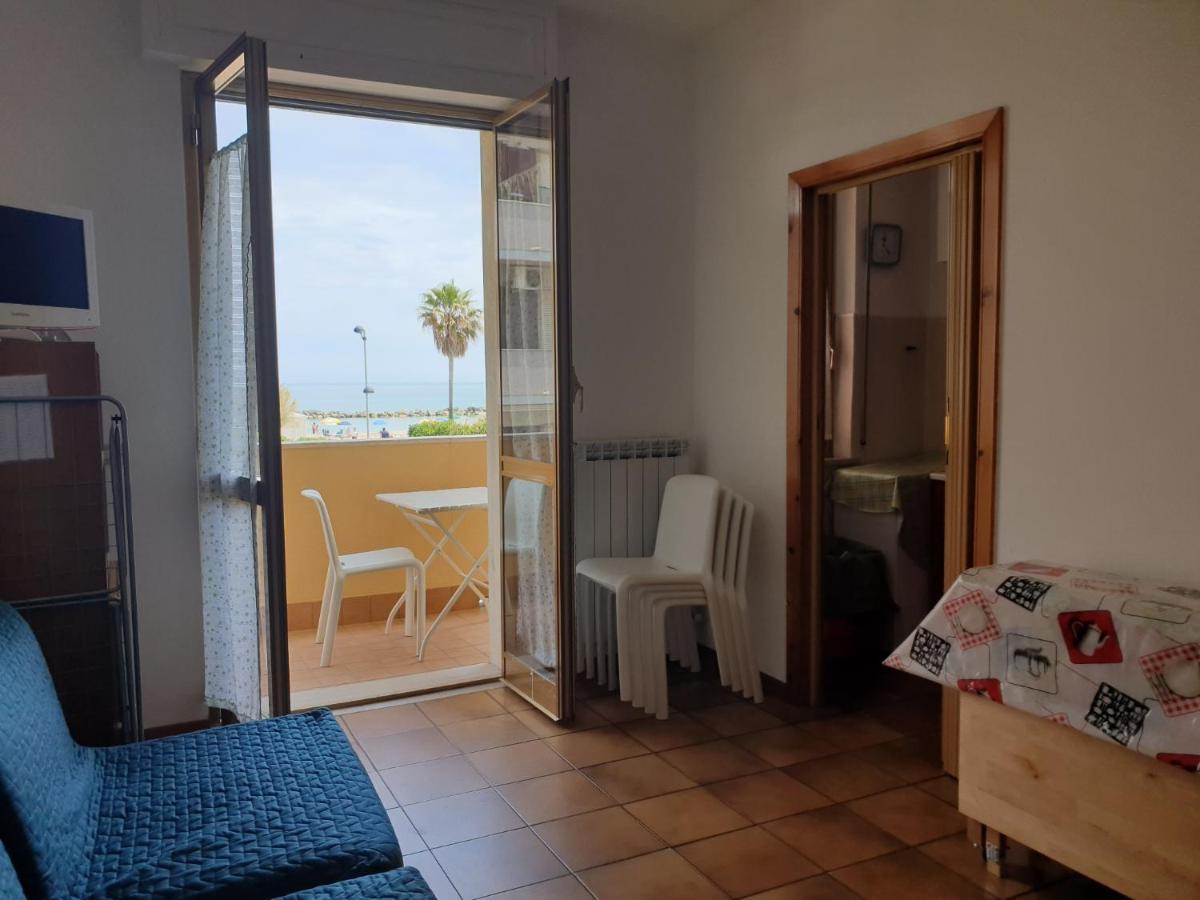 My Beachouse Montesilvano Marina Buitenkant foto