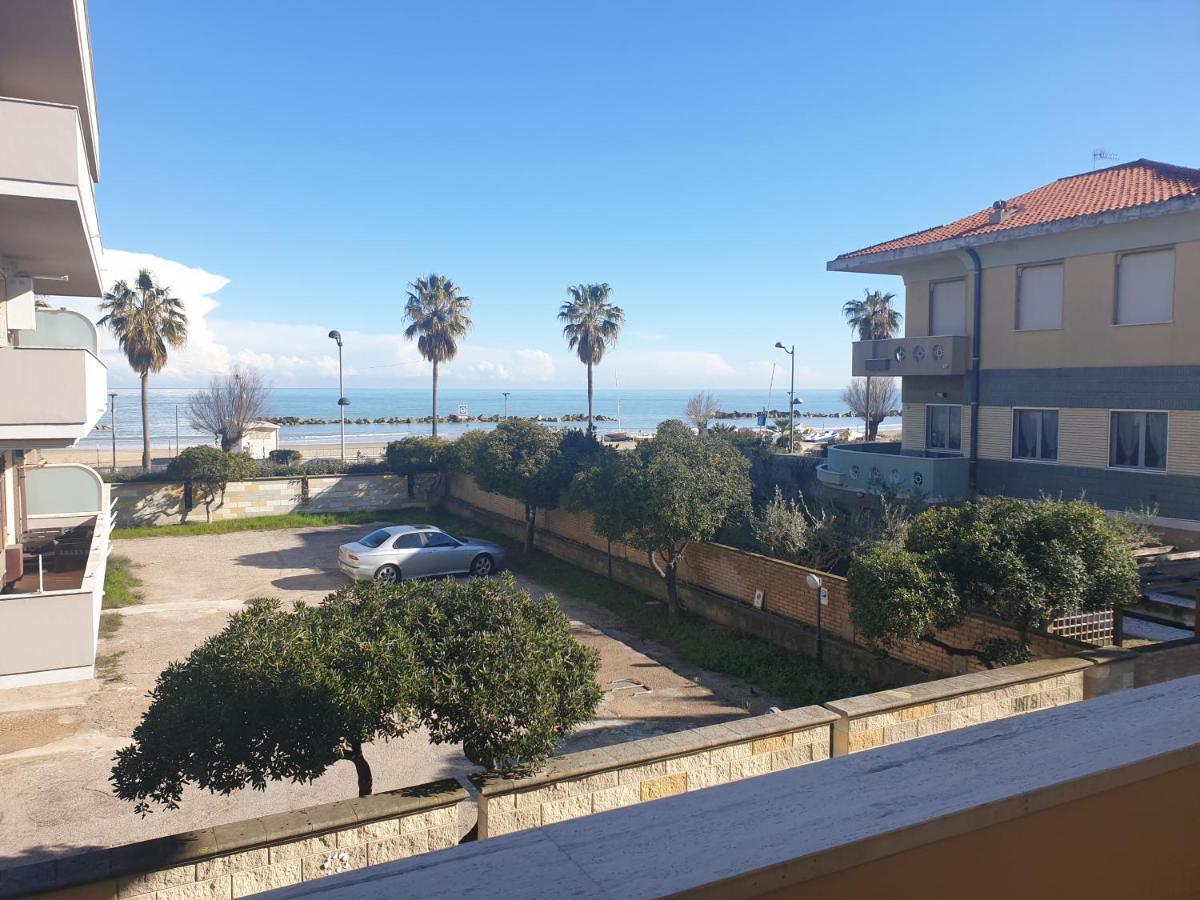 My Beachouse Montesilvano Marina Buitenkant foto